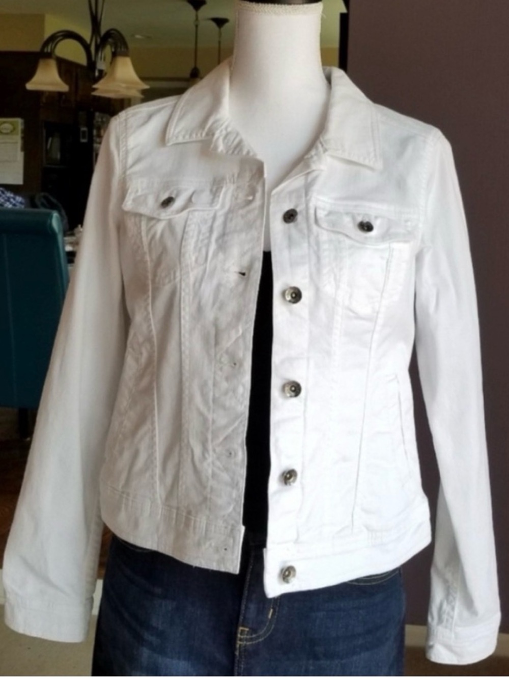 Bright White Sonoma Contemporary Denim Jean Jacket Small Like NEW